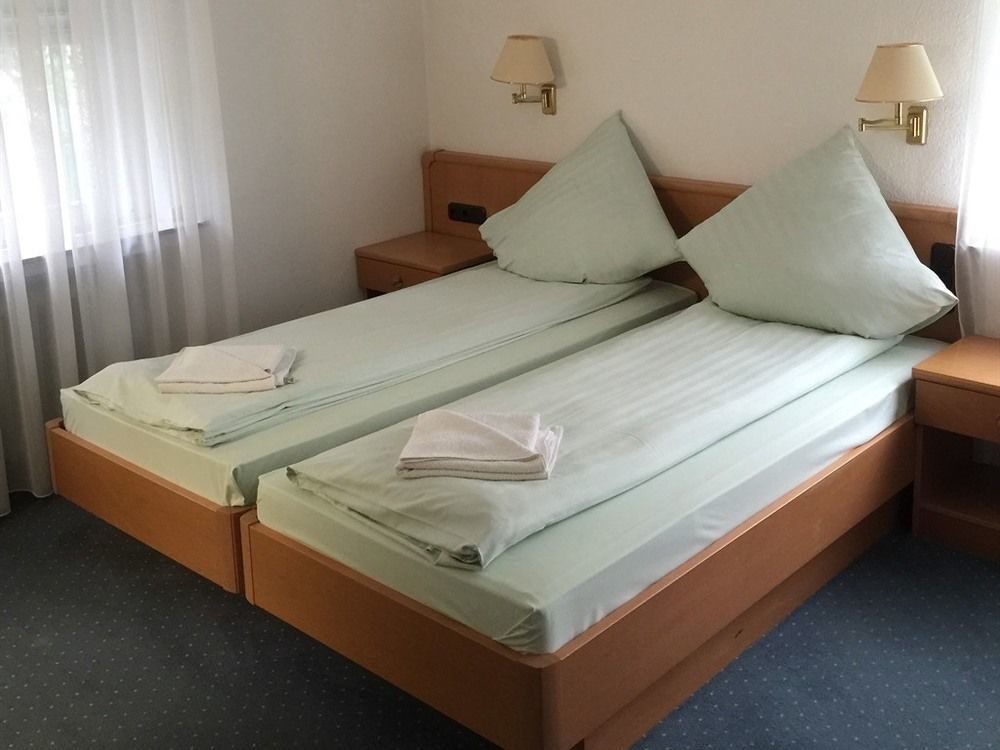 Hotel Schugt Brauweiler Екстериор снимка