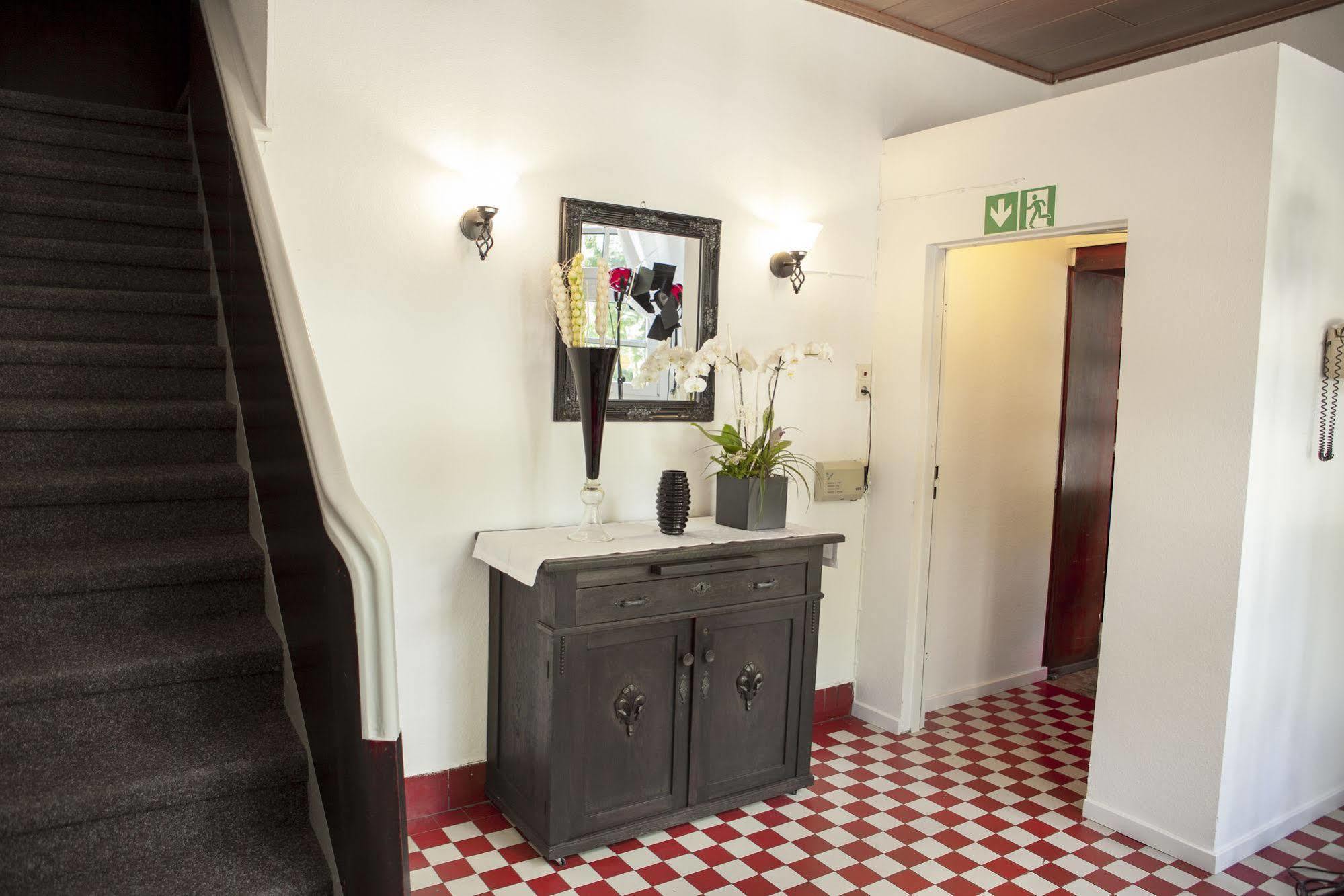 Hotel Schugt Brauweiler Екстериор снимка